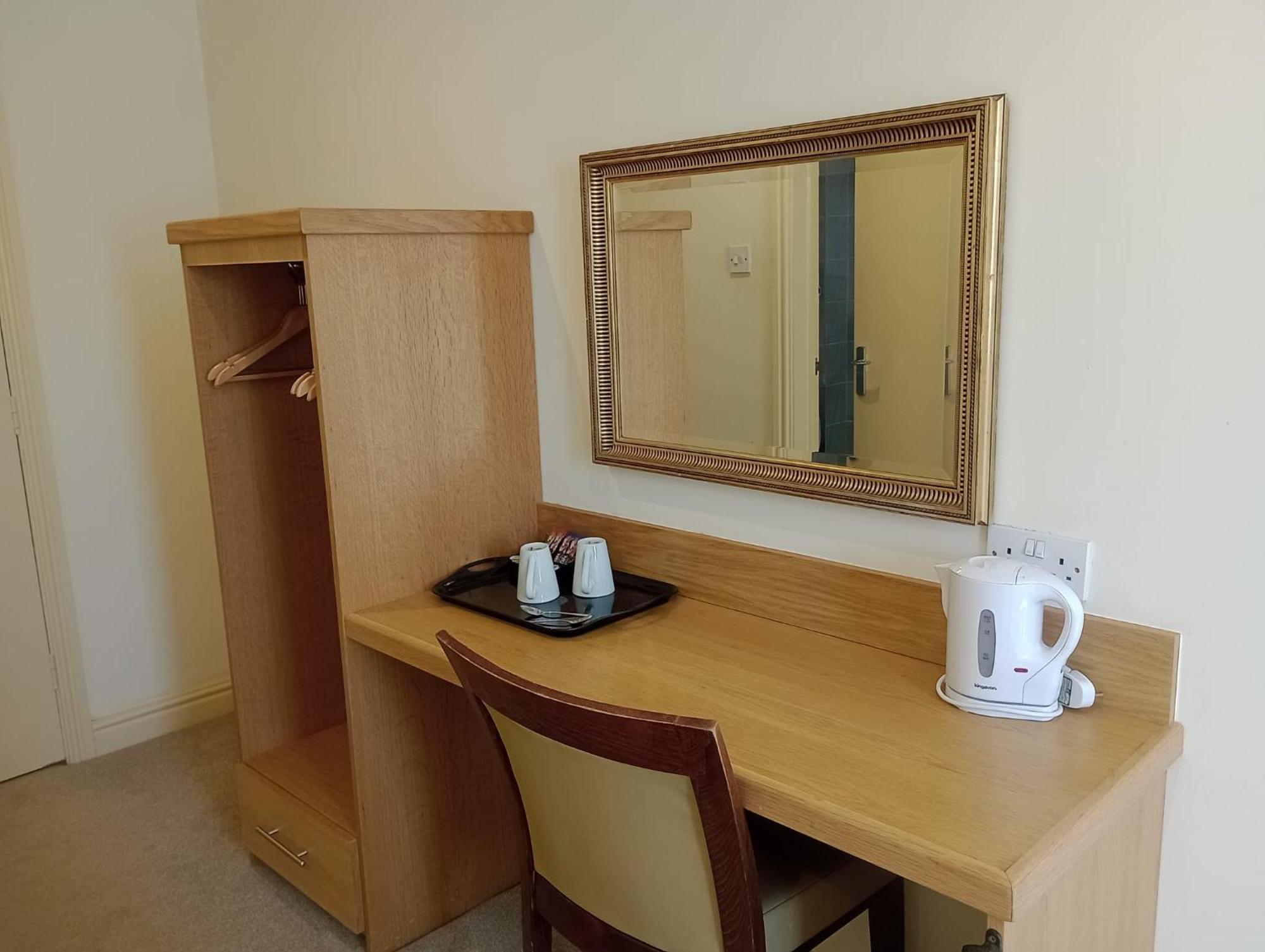 Wakefield Limes Lodge Екстериор снимка